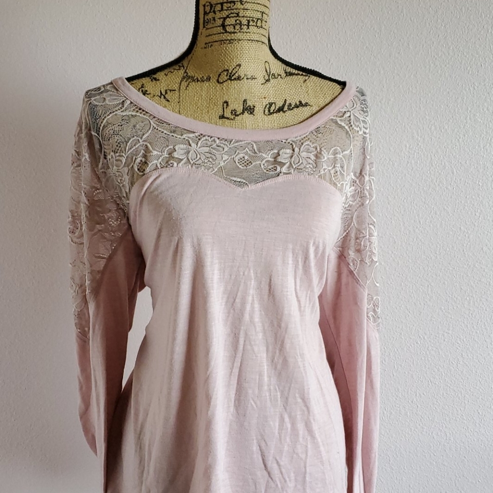 EUC Torrid shirt